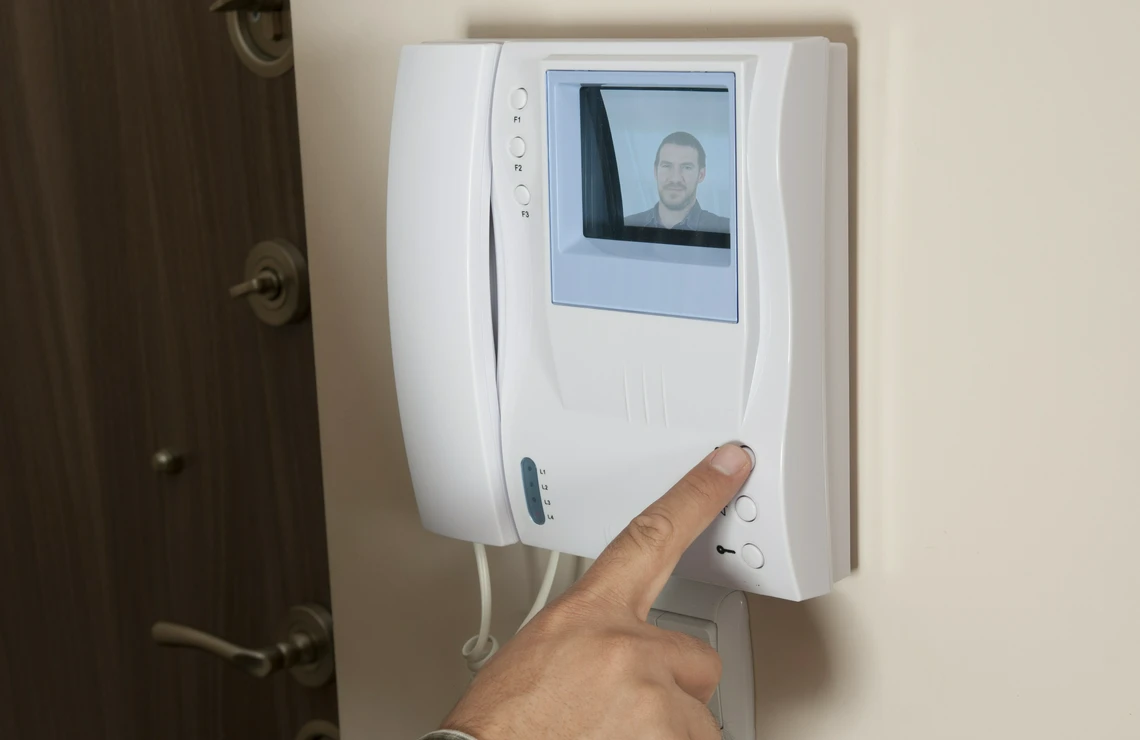 Dzwoniący wideodomofon